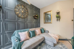 Stylish Central Edinburgh Abode